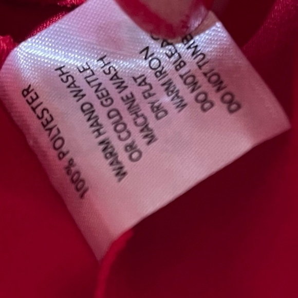 Tiger Mist Red Satin V Neck Cami Crop Top - Picture 3 of 5